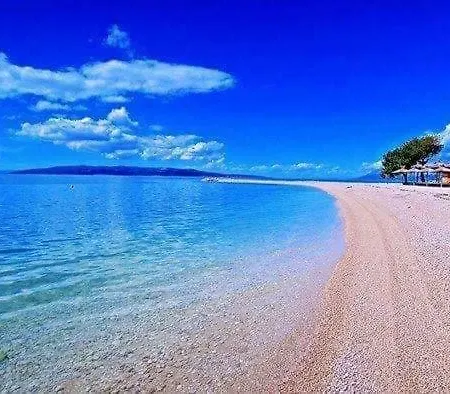 شقة Edgar ماكارسكا