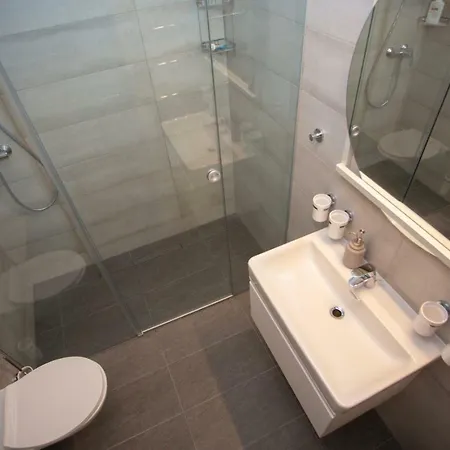 شقة Edgar ماكارسكا